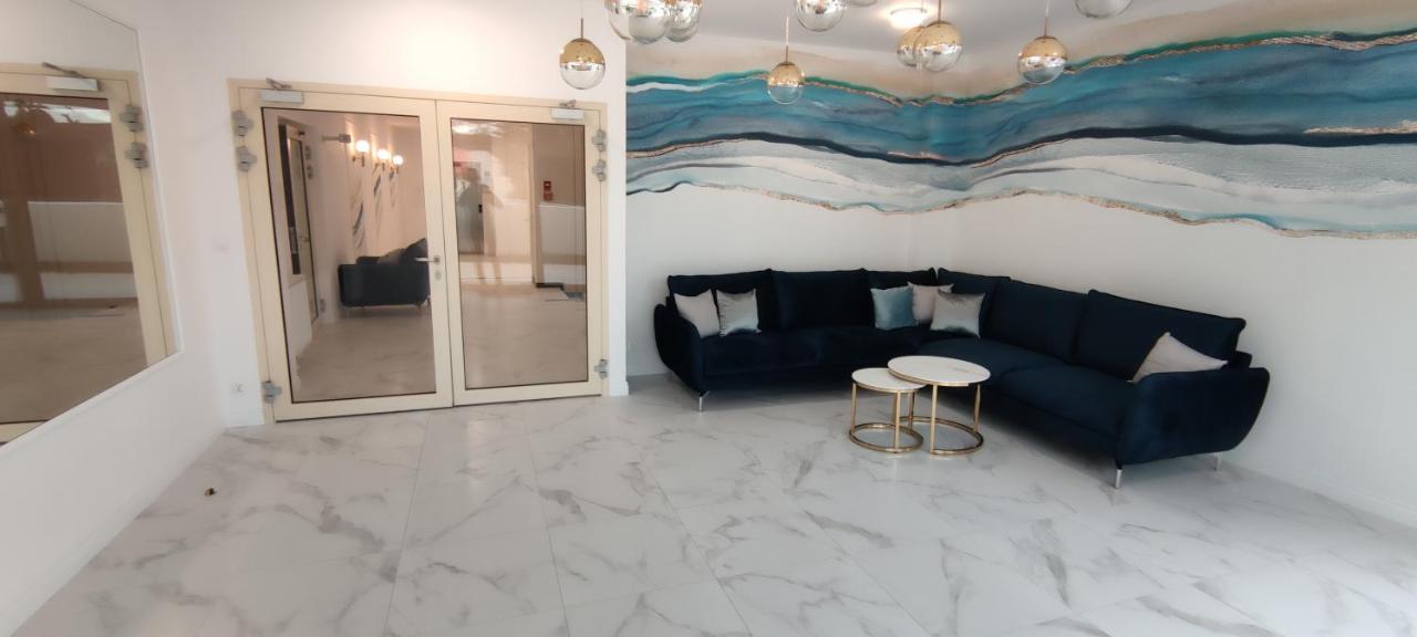 Nowoczesny Apartament 07 سيانوزيتي المظهر الخارجي الصورة